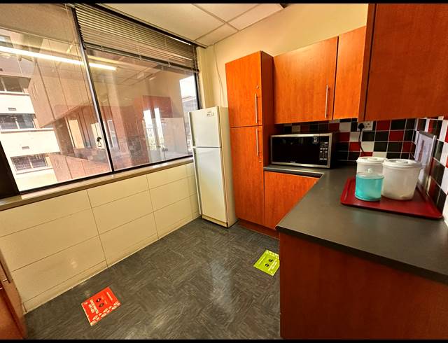 2,470M² OFFICE TO LET IN PARKTOWN